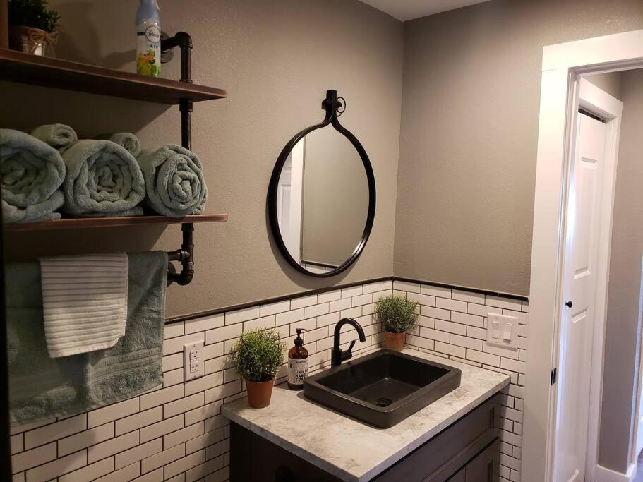 Lake Front Condo 1Bd - Fully Remodeled! Dillon Exterior photo